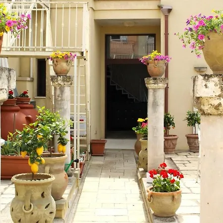 Palazzo Aurora Alezio