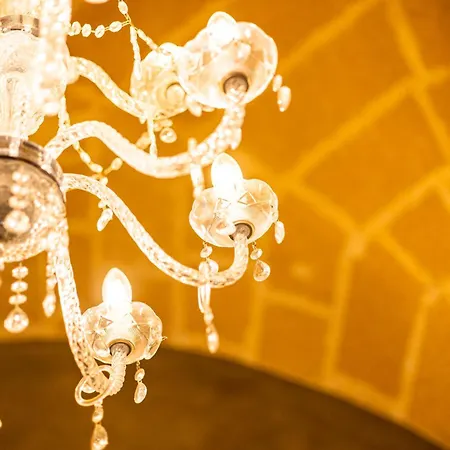 Palazzo Aurora 4* Алецио