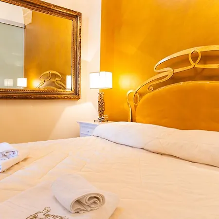 Palazzo Aurora 4* Алецио